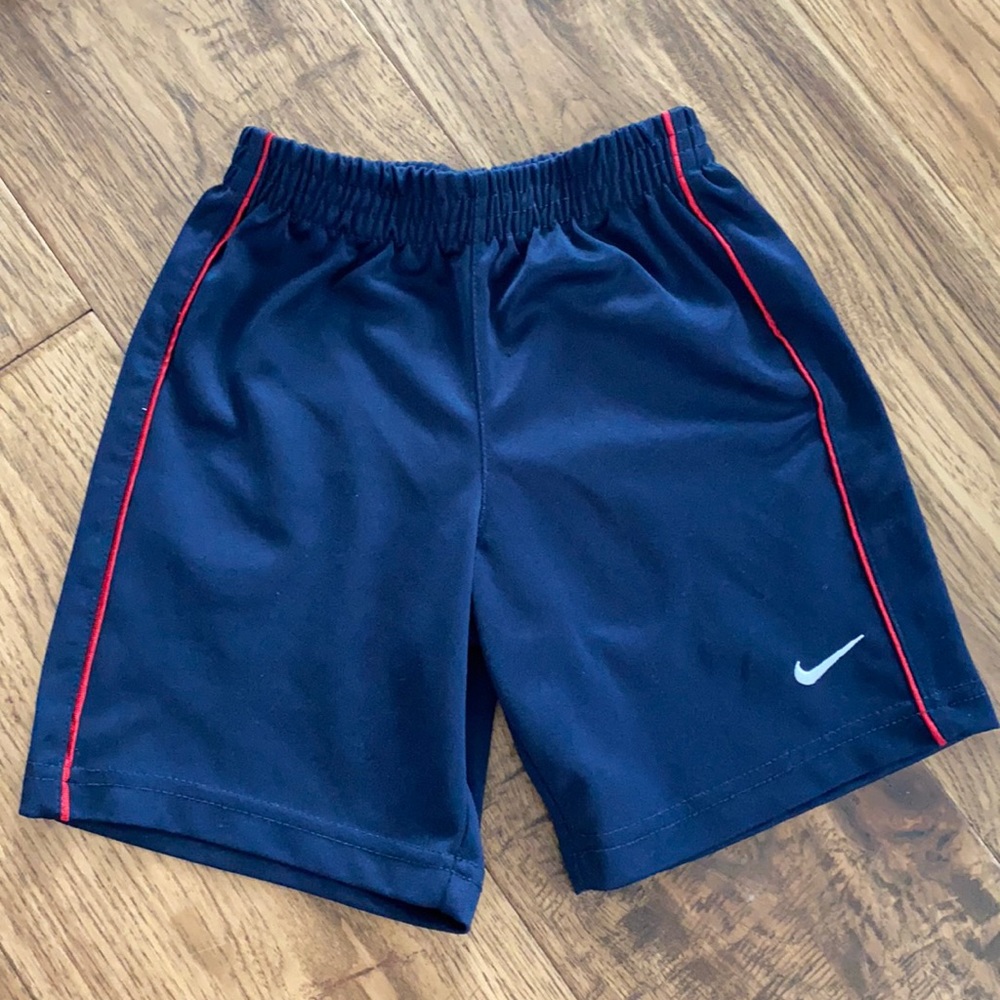 ***SOLD*** Nike boys shorts